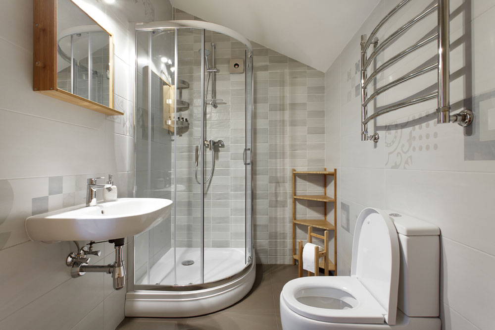 6 factors to consider before remodeling a bathroom