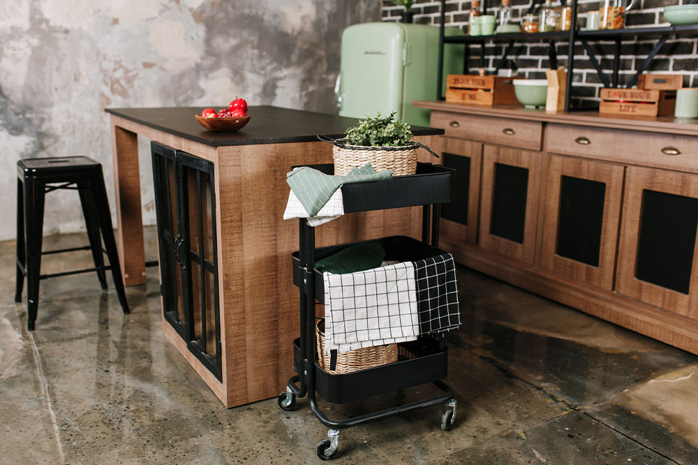 Top benefits and types of kitchen islands and carts