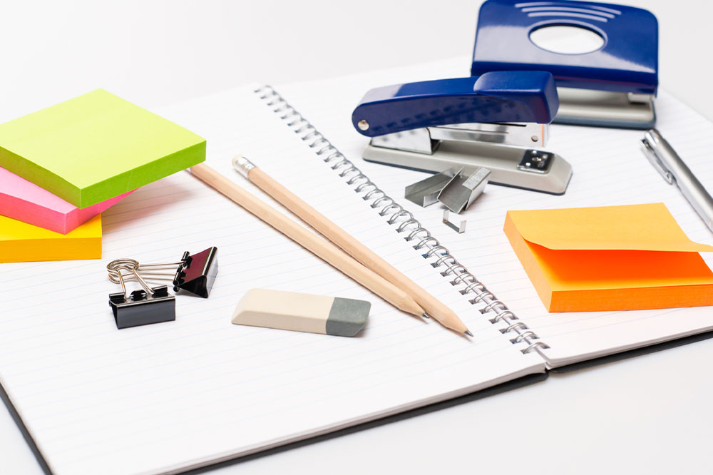 8 essential office supplies that every business needs