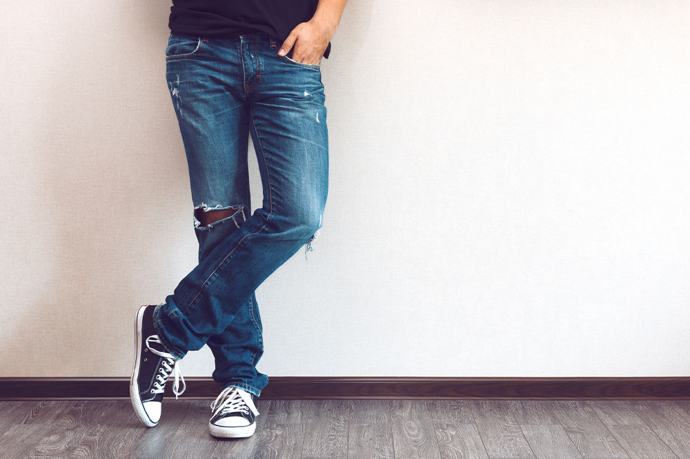 Types of clothes and key fashion accessories