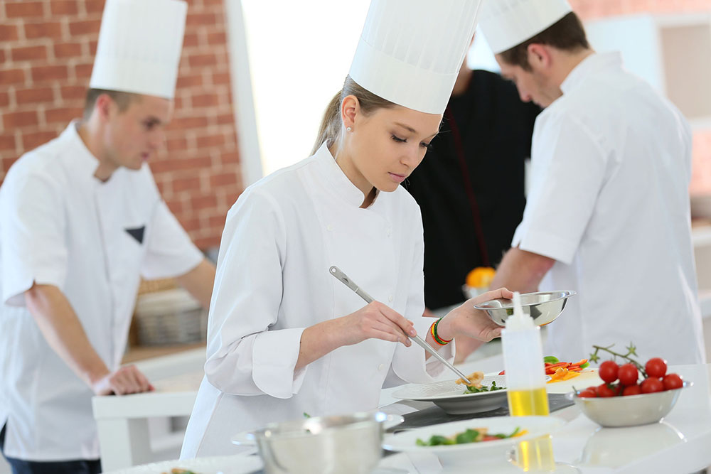 4 ways to afford culinary courses and how to apply