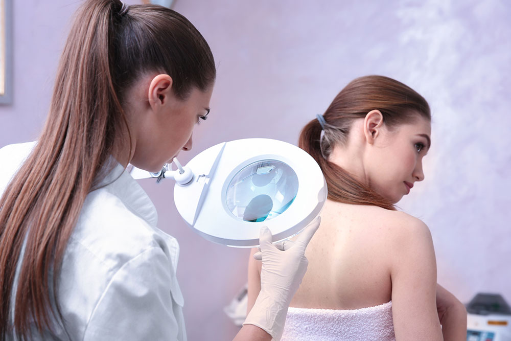 9 tips to choose the best dermatologist